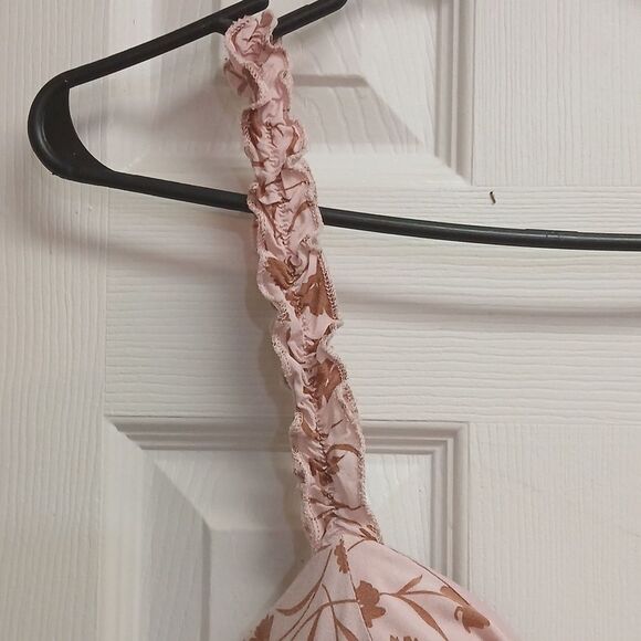 A U W Floral Pink and Mauve Sundress Size XL - Picture 3 of 9